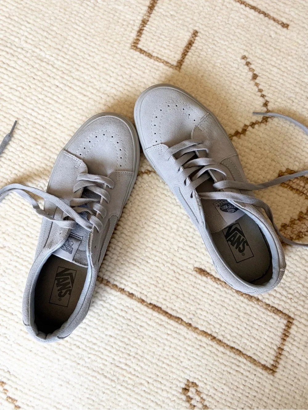 Vans Men’s NEW Sk8-Low Mono Suede Grey Shoes 10